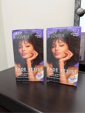 Dark & Lovely Fade Resist Hair Color 372 Natural Black SET OF 2